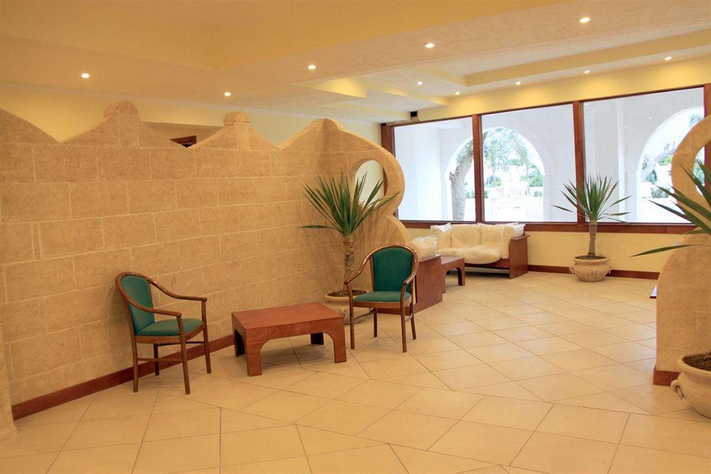 Hotel Nicolaj Поліньяно-а-Маре Екстер'єр фото